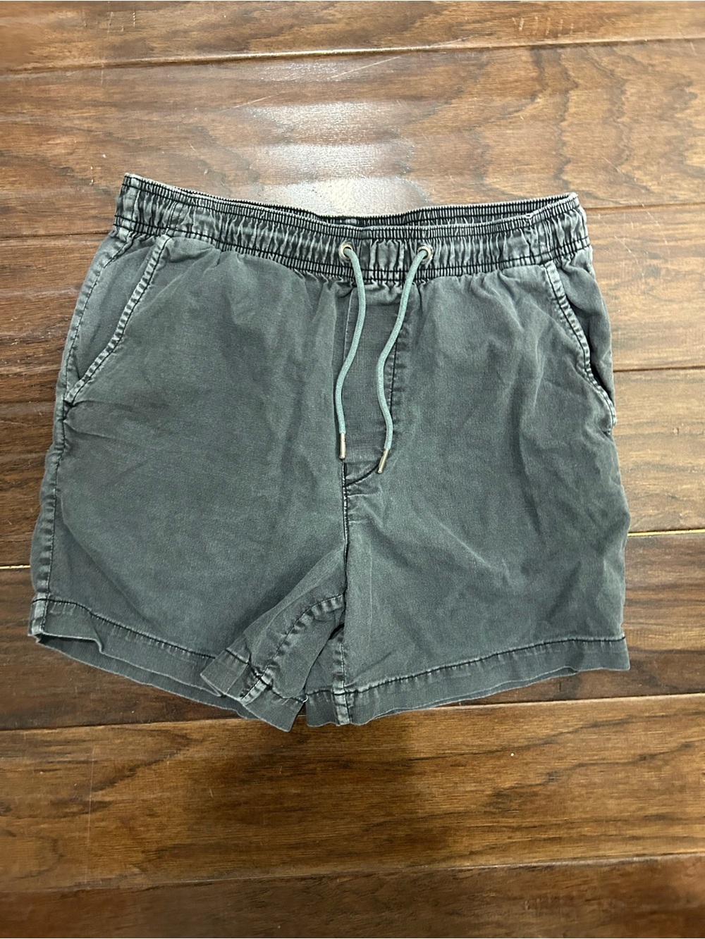 American Eagle Outfitters Men's  Drawstring Shorts — Dark Gray